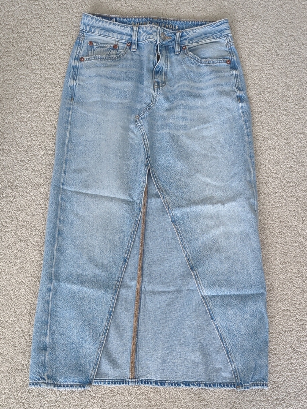 American Eagle Light Blue  Denim Skirt Size 00 NEW